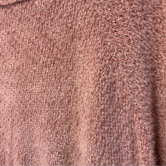 Hollister Sweatshirt - Picture 4 of 6